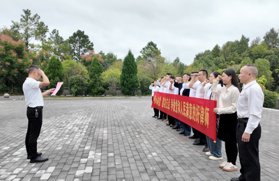 崇阳县司法局成功举办'9·25'全国律师宣传日暨职业中介服务活动